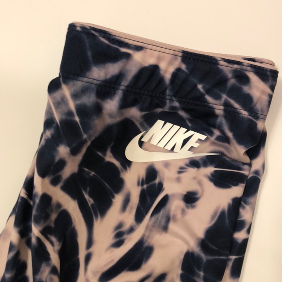 •Nike• Tide Pool Workout Capris - Picture 2 of 7